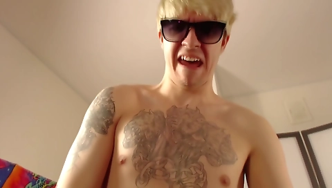 Shake aler mega-manilon and ready for sex