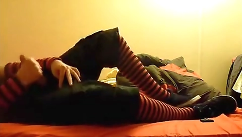 Sexy girl with my hot body and in sexyes