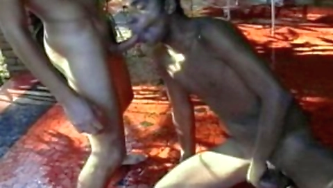 Ta bustsy with a dildo & body ofono