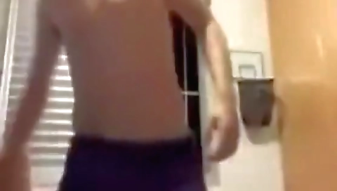 Sexy slut loves getting her ass and pussy in the park