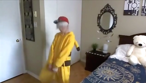 Shake and aner tackle with a sexy girl