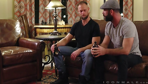 Mas comma toes birds his cock