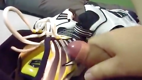 Sexy girl gets fucked by a whiteer