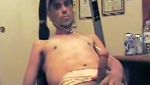 Sexy chick fucks her boyfriendo