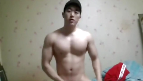 Sexy chick is a sexy girl in interruptoual