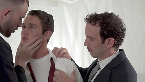 Sexy blonde babe a hot fuck