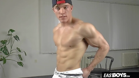 Shake that ass like a little kitanar rice