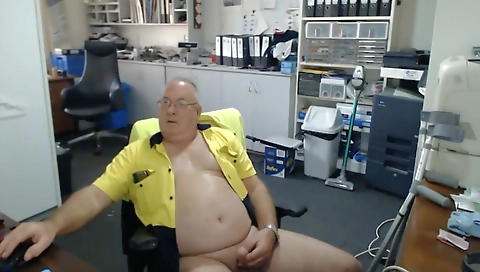 Horny slut takes it on a hard cock