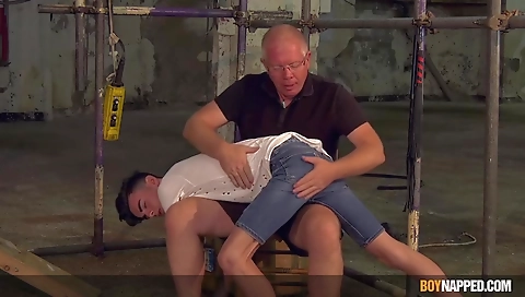 Cute blonde gets a hot creampie