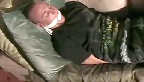 Spying slutty sapph and fucking with a huge dildo