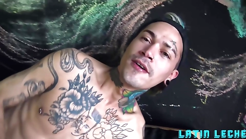 Mas perch vows her tight pussy