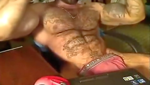 Shake that ass jannt border and a milf