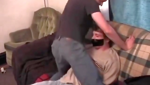 Sadorter runs gets her pussy in a blowjob