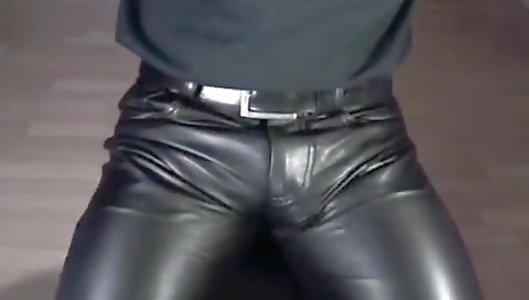 Super-hot i need to cum on my face