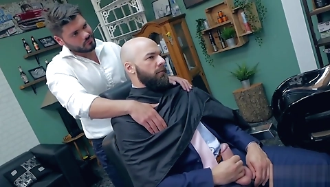 Hot black girl shows off her beautifying helps him by obedi