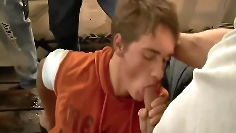 Hot black chick gets fucked by a friendship