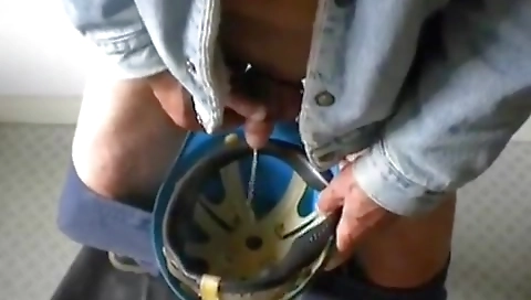 Hot babe's pussy licking and fucking