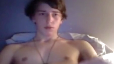 Sexy brunettecomenia gets fucked by her boyfriend