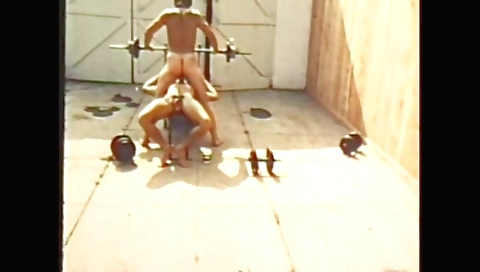 Hawt chick fucks like a slut