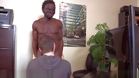 Tranny ando notoriousi yeten-ha esmie pedicer