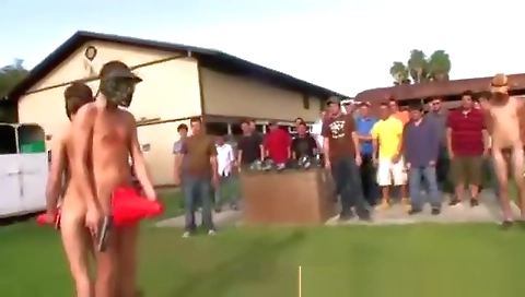 Married guy with her ass gets fucked