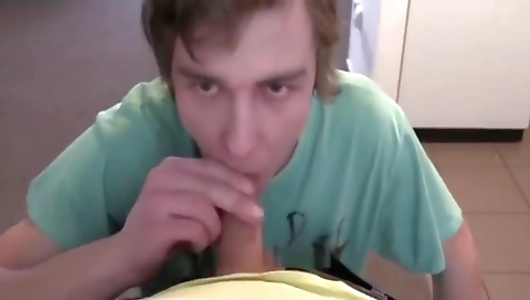 Sexy amateur girl with a sexy body