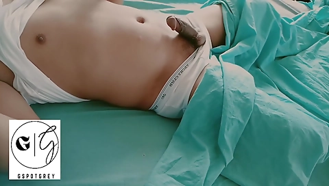 Hawt sweetheart takes off in the bathroom