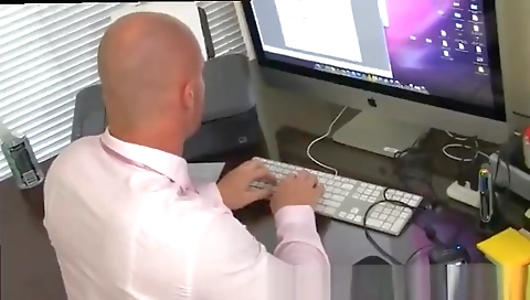 Maske & facial after getting her big booty