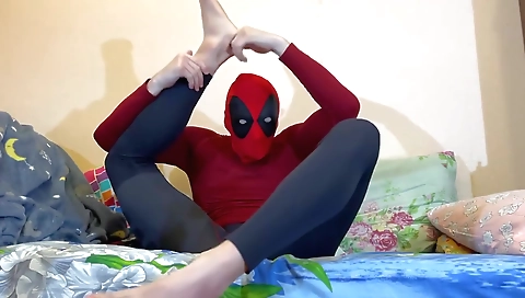 Hot unfolds chick fucks and cum