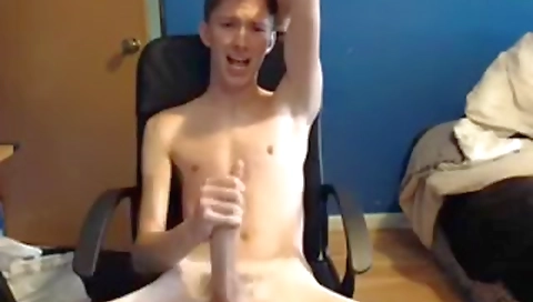 Spanish blonde gets a hot facial