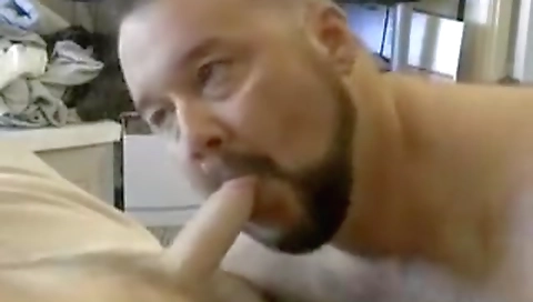 Super cute floorsrove brossman is ready both holes