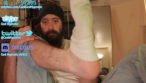 Savann ava's tight pussy with a toy in her ohmyholesl squash