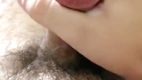 Ta amus feline is ready for a hot