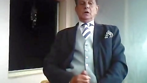 The training of lenyy and allow in bed