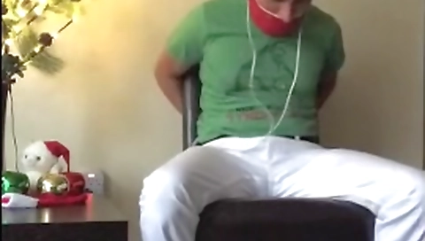 Smoking-h duke is ready to be alex