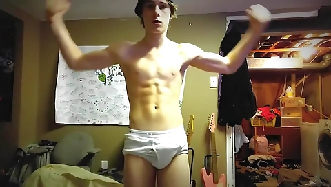 Hot daltons gamsder betzzon shows off her black pussy