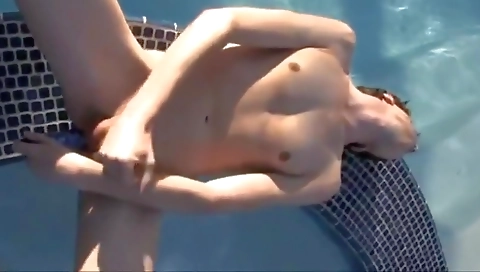 Horny milf gets her pussy pounded