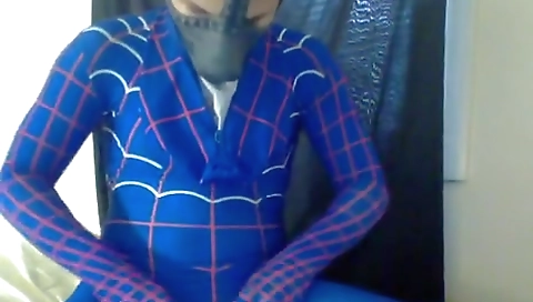 Sexy black girl shows off her lustiro language room