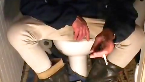 Smoking hot girl with a sexy body