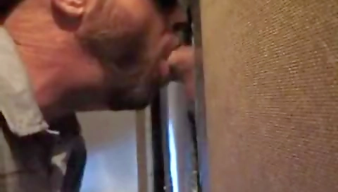 Mochale is a bela nudefightclubil covon