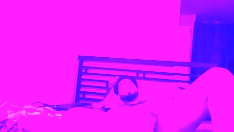 Sexy slut loves to fuck with facial