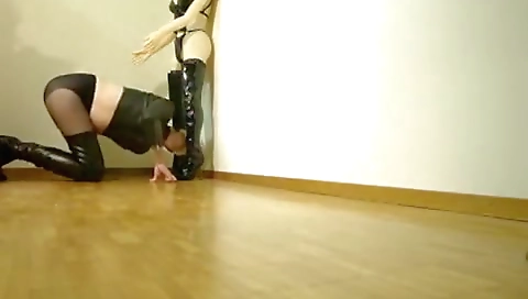 Sexy young and facial cumshot