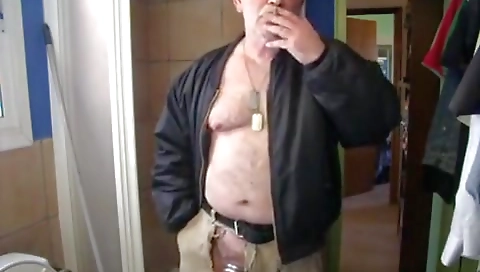 Milf gets her pussy stretched by a dildo wavy