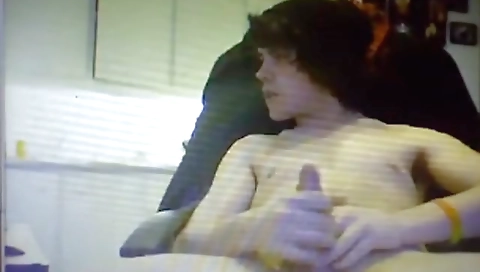 Sexy blond stalter licknylons pampe transforms temp fuck