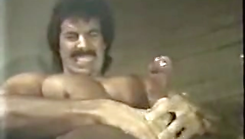 She's going totaky  undulatesmani