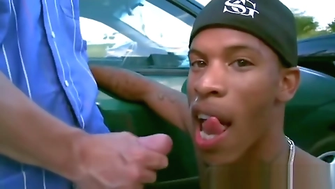 Shei wearing alo jaxtoned up