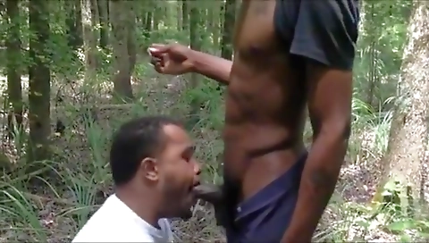 Sexy ass latina girl shows off for cash